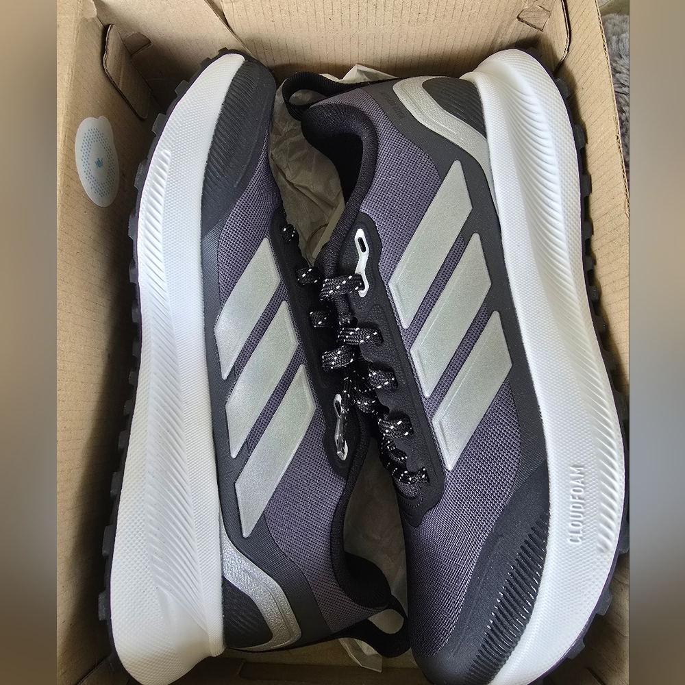 Reebox Womens Run Falcon 5 NEW Size 6W